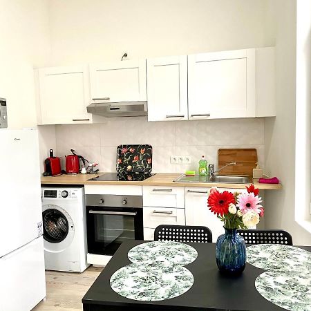 Bonjour Apartments Сentre 3 Antwerpia Zewnętrze zdjęcie