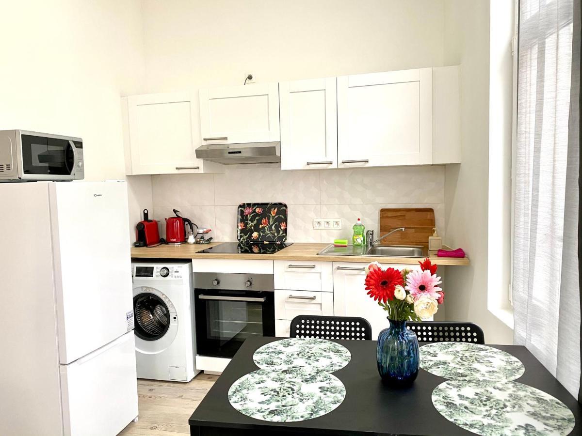 Bonjour Apartments Сentre 3 Antwerpia Zewnętrze zdjęcie